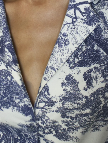 Шовковий брючний костюм