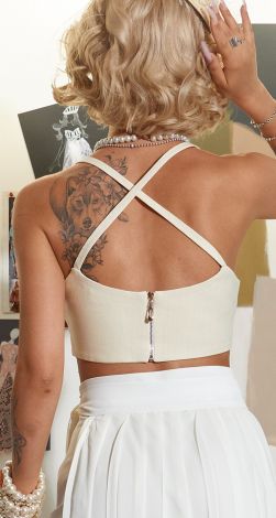 Летний топ на бретельках