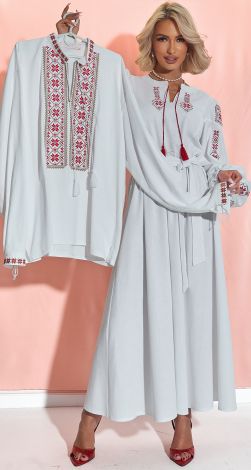 Льняное платье с вышивкой крестиком