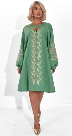 Льняное платье с вышивкой