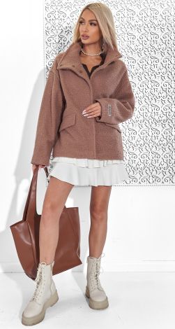 Жіночий верхній одяг