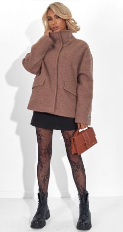 Жіночий верхній одяг