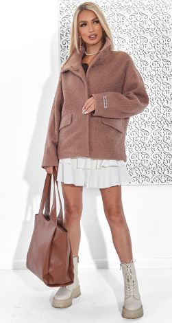 Жіночий верхній одяг