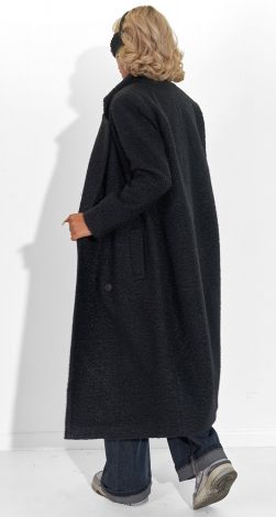 Жіночий верхній одяг