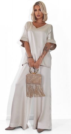 Костюми жіночі