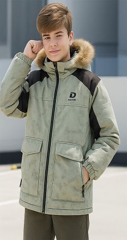 Зимняя куртка для мальчика с отстёгивающимся мехом на капюшоне