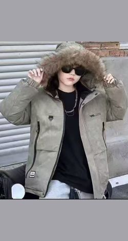 Чёрная куртка парка