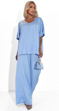 Шовковий костюм