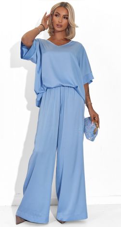 Костюми жіночі