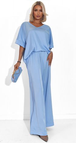 Костюми жіночі