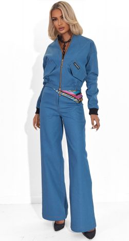 Жіночий верхній одяг