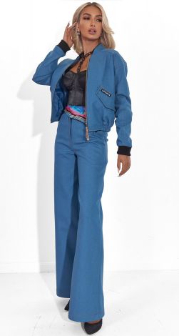 Костюми жіночі