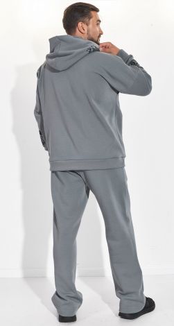 Мужские спортивные костюмы