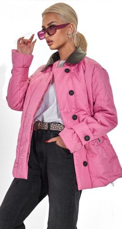 Модная куртка с кожаным воротником