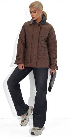 Модная куртка с кожаным воротником