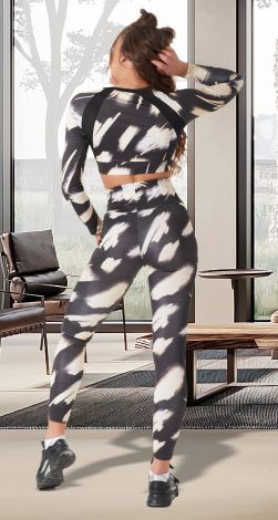 Одяг для йоги та фітнесу