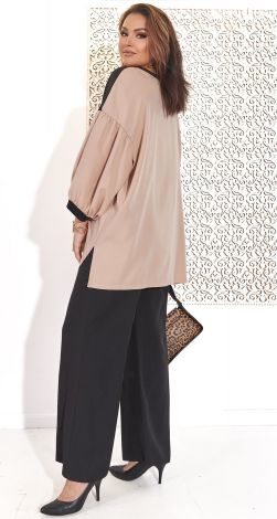 Костюми жіночі