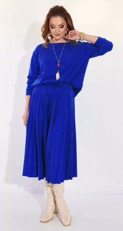 Замшевий костюм зі спідницею пліссе