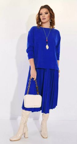 Замшевий костюм зі спідницею пліссе