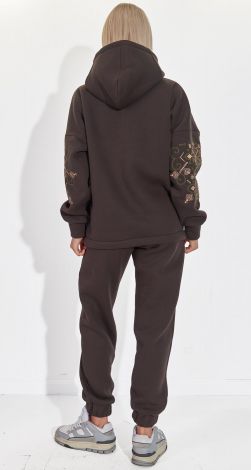 Костюмы женские