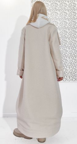 Жіночий верхній одяг