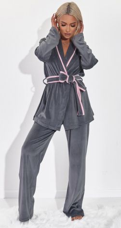 Костюм из натурального велюра