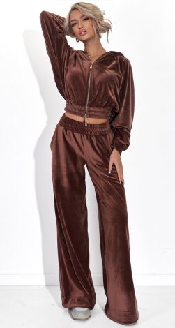 Велюровый костюм