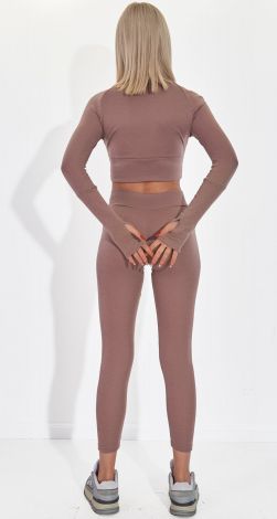 Костюми жіночі