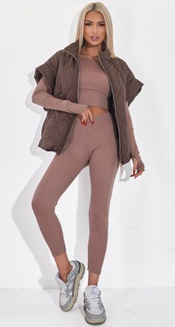 Костюми жіночі