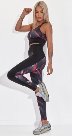 Стильный комплект для йоги и фитнеса