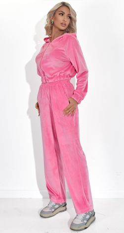 Велюровый костюм