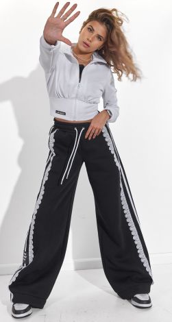 These pants are pure VIBE