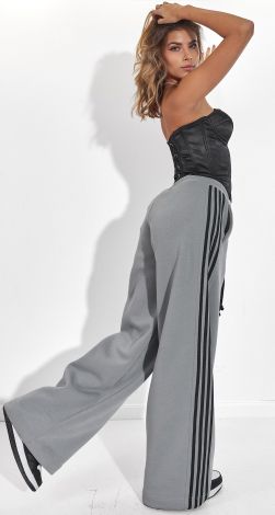 These pants are pure VIBE