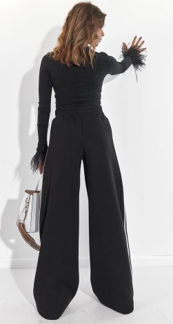 Это твой новый базовый топ, но НЕ скучный