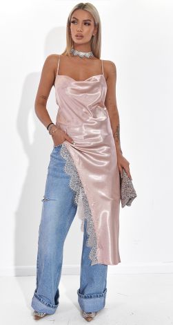 Соблазнительный Атлас: Туника-Слип с Кружевом