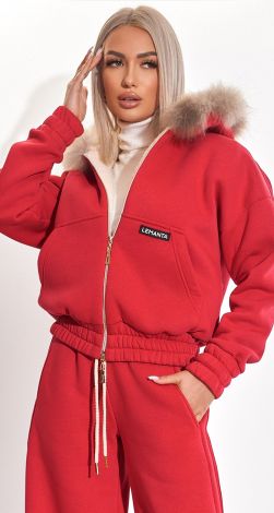 Костюмы женские