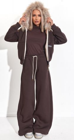 Костюм с натуральным мехом