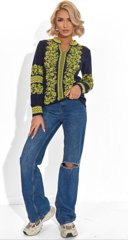 Нарядный свитер вышиванка