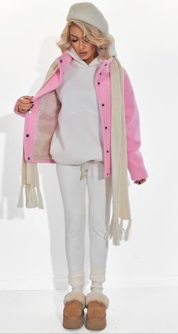 Жіночий верхній одяг