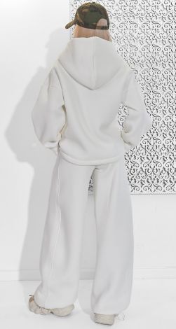 Костюми жіночі