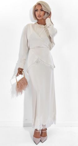 Костюми жіночі