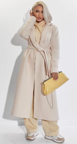 Жіночий верхній одяг