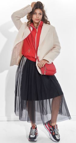 Bouclé Chic: Піджак, в який закохуєшся з першого дотику