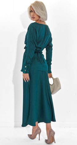 Костюми жіночі