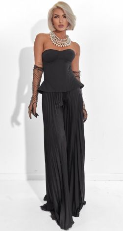 Костюми жіночі