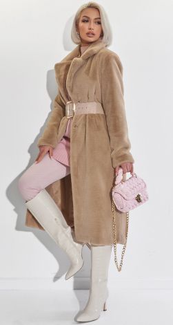 Жіночий верхній одяг