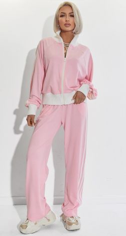 Костюми жіночі