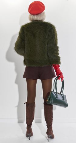 Жіночий верхній одяг