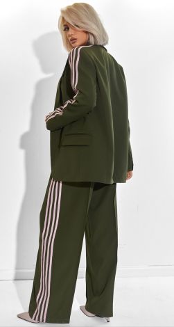 Костюми жіночі