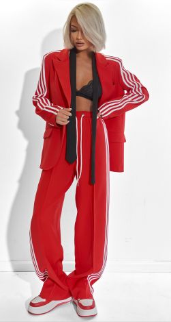 Костюми жіночі